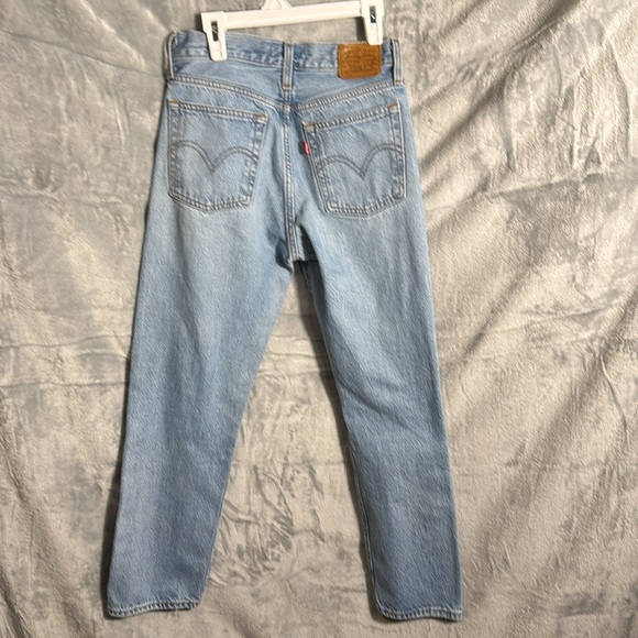 Levi’s wedgie straight jeans women’s size 24 cropped distressed button fly light - Picture 1 of 15